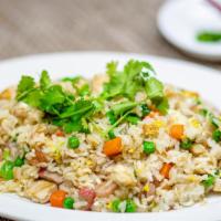 Combo Fried Rice Chicken, Bbq Pork & Shrimp / Cơm Chiên Dương Châu · 