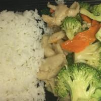 Chicken With Broccoli · W/ WHITE SAUCE