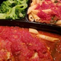 Gluten-Free Piatto · Gluten-free pasta tossed with grilled chicken in our marinara sauce. Your choice of soup or ...