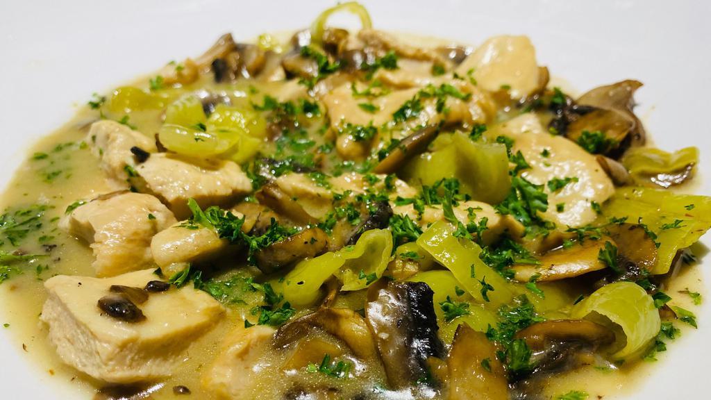 Chicken Scarpara · Tender chicken breast sauteed with garlic, mushrooms, and pepperoncini in lemon butter and white wine sauce served with penne marinara and broccoli. Your choice of soup or salad and garlic bread.
