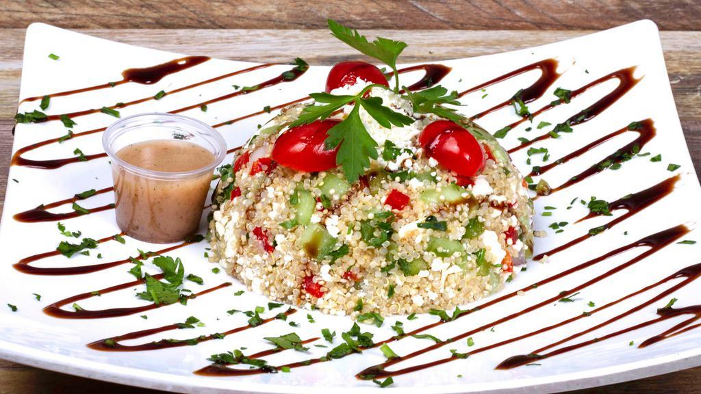 Mediterranean Quinoa Salad · Organic Quinoa with Cherry Tomatoes, Crumbled Feta Cheese, Cucumber, Red Onions, Bell Peppers, House Made Balsamic Vinaigrette and Balsamic Reduction.
(340cal 13protein 56carb 8fat)
Vegetarian Friendly/Gluten Free/Contains Dairy