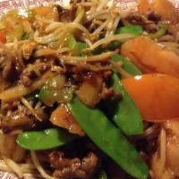 Tomato Beef Chow Mein · Chow Mein comes with crunchy noodles. If you prefer soft noodles please add Pan Fried Noodle...