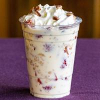 Fresas Con Crema · Strawberries and cream topped with pecans, granola.