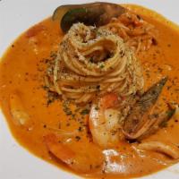 Spicy Rose Seafood Spaghetti · Shrimp, Mussel, Squid