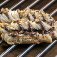 Baby Gatlin’S · Bananas, nutella, and nuts