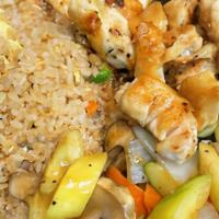 (Gf) Hibachi Chicken · Gluten Free hibachi style chicken and vegetables with fried rice.  Served with house salad
