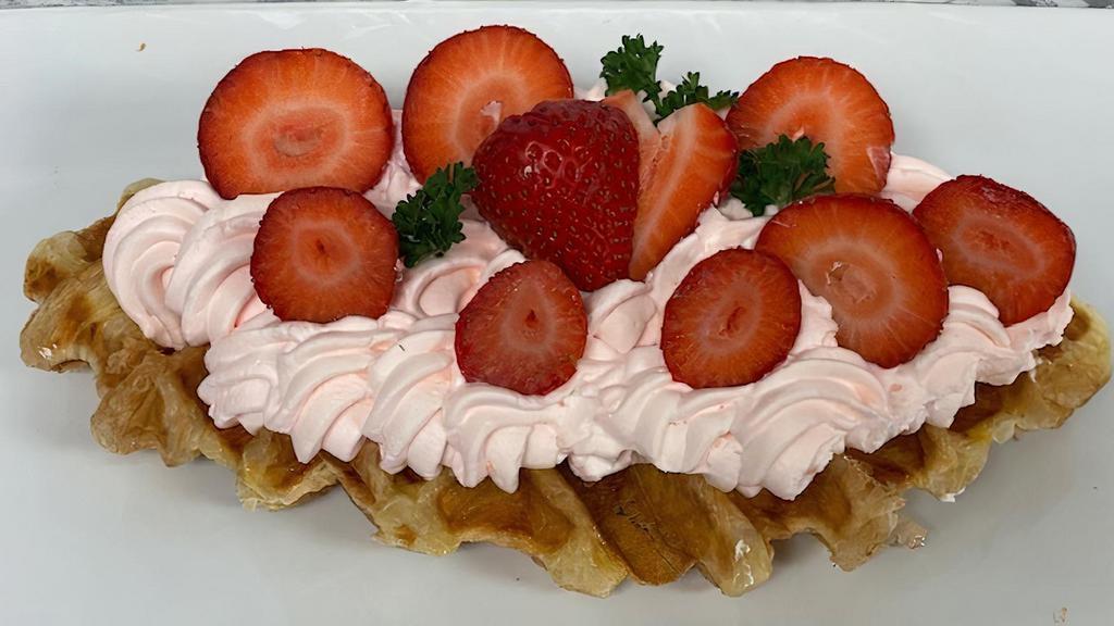 Strawberry Croffle · fresh strawberry, whipped cream