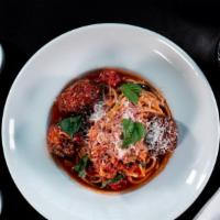 Spaghetti Marinara · classic spaghetti, house made marinara, tomato, red wine, shallot, garlic, pecorino.