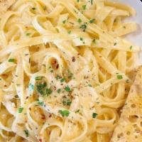 Fettuccine Alfredo · 