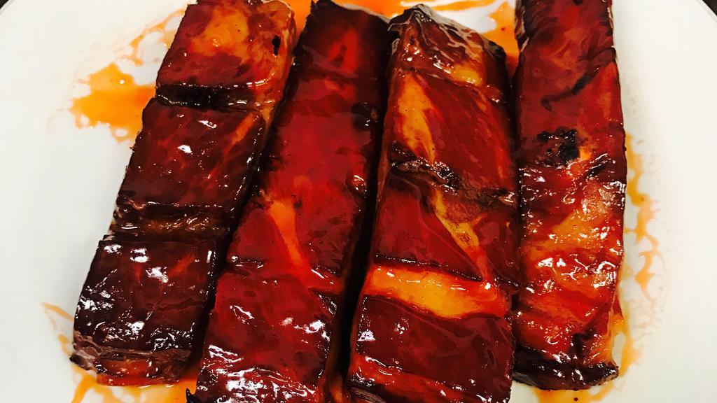 Bbq Spare Ribs · Small size 4piece ribs and large size 8pieces ribs.
