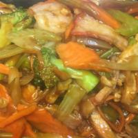 Large House Special Chop Suey · Served with white rice. Chicken, Pork, and Shrimp.