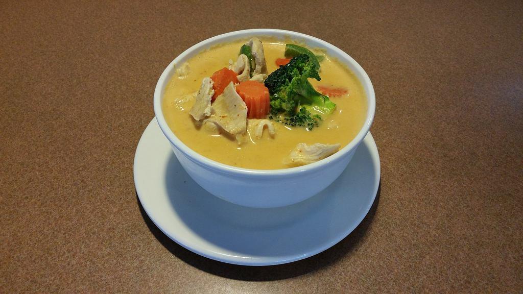 House Special Curry · If you love peanut sauce, you must try this red curry with peanut sauce, coconut milk, bell pepper, carrots and broccoli.