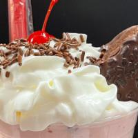 Gansito Shake  · Gansito cake with strawberry ice cream
