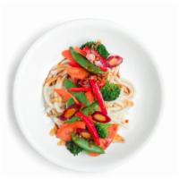 Udon Noodle Bowl · Broccoli, red pepper, snow peas, rainbow carrot, udon noodle, Korean bbq, sesame seeds