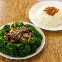 Broccoli Beef · Stir-fried beef loin, broccoli, onion, garlic, house sauce