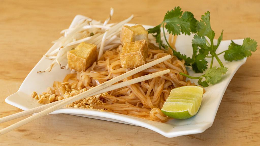 Pad Thai · Stir-fried rice noodles with tofu, bean sprouts, green onion, ground peanut.