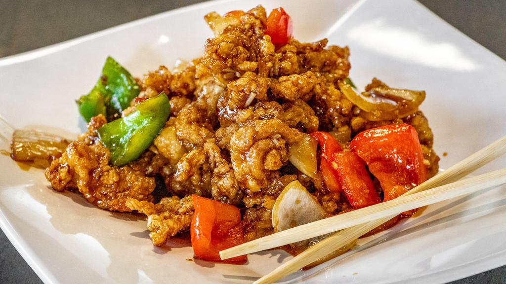 General Tso'S Chicken · Spicy. Crispy chicken tossed in a sweet and spicy sauce with garlic and stir-fried red/green bell peppers.