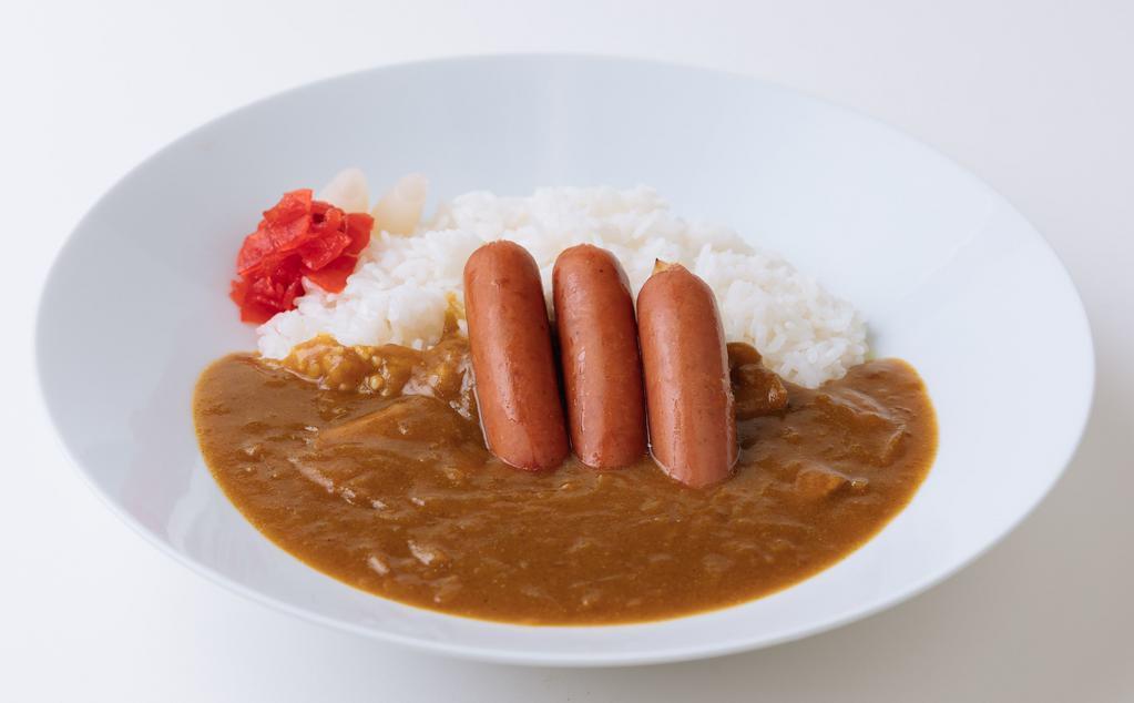 Kurobuta Sausage Curry · Berkshire pork sausage, 3 pcs / 3 oz / 85g
 UMAMI curry sauce 9 oz / 255g,
Japanese steamed rice 12 oz / 340g.