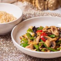 Pad Khing / Ginger · Ginger stir-fried with garlic, dried wood ear (black) and white mushroom, bell peppers, onio...