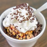 1 Scoop Ice Cream Sundae · Choose your flavor and your toppings. Add a waffle bowl for an additional charge.
if you hav...