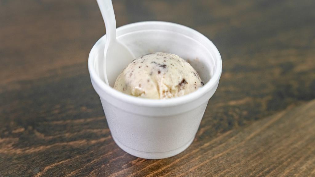 Kids Scoop Ice Cream · Choose your cup or cone option as well as your flavor. If you have any allergies please let us know in the notes on your order, we care about your safety.