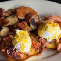 Eggs Seattle · Served with your choice of hot-smoked salmon or cold smoked salmon imported from Norway. Gri...