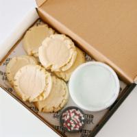 Decorate Your Own Cookie Kit · Decorate your own cookies.  Kit comes with:
-6 plain sugar cookies
-frosting
-sprinkles