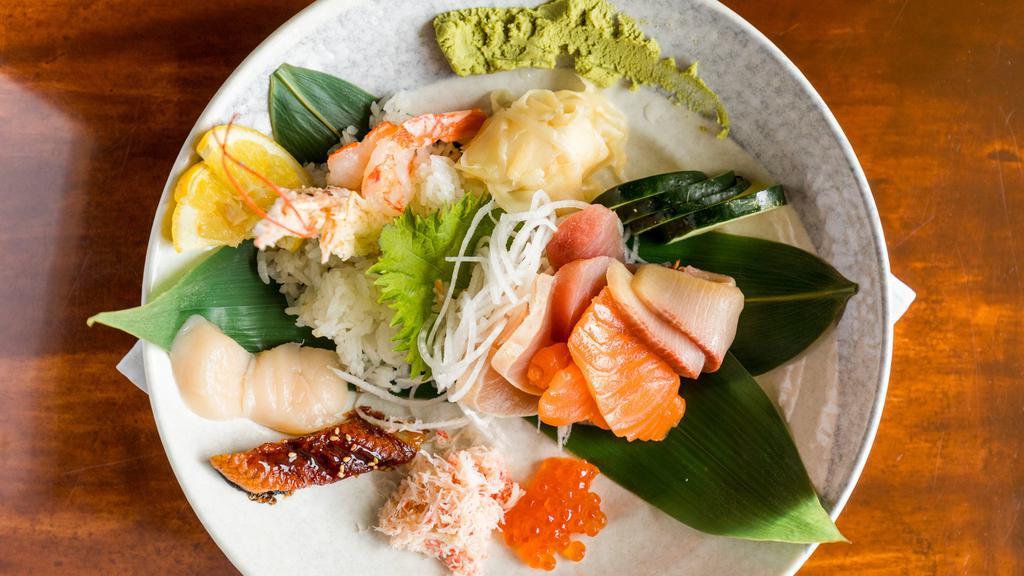 Chirashi Dinner · Gorgeous Assortment Sashimi on the sushi rice.