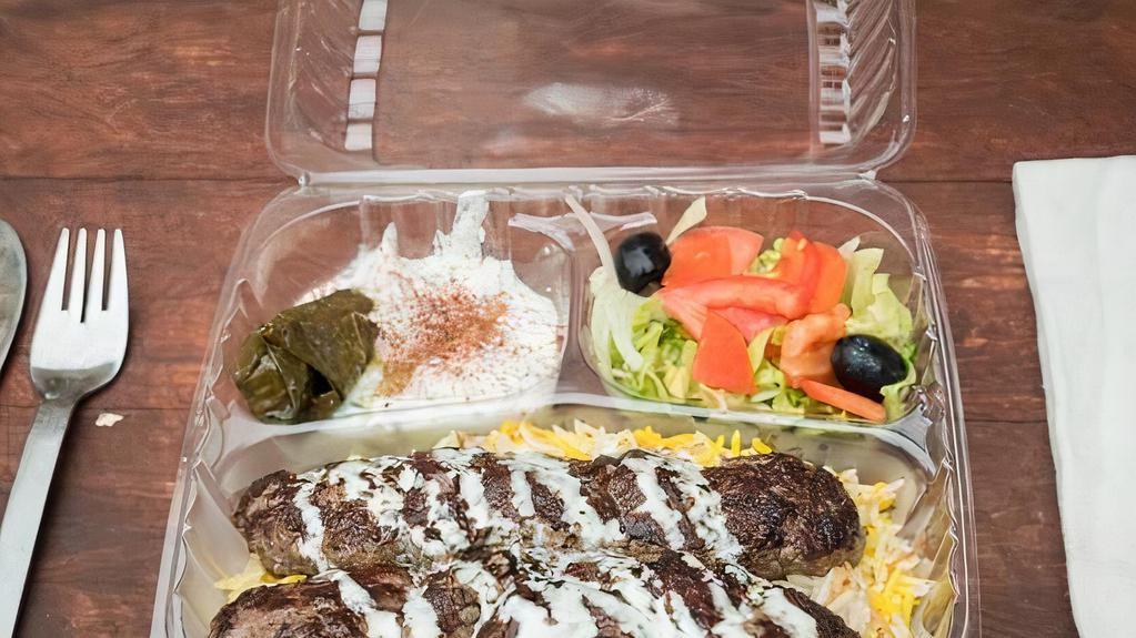 15-Large Kabab Plate     · Beef, rice ,, tomato, hummus, tzatziki, lettuce