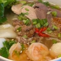 Hủ Tiếu Nam Vang Nước/ Khô · Vietnamese seafood rice noodle dry or soup