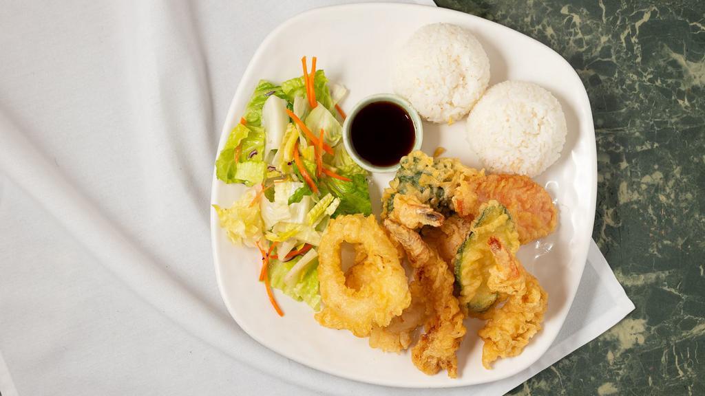 Combo Tempura (4/4) · Four veg, four shrimp.