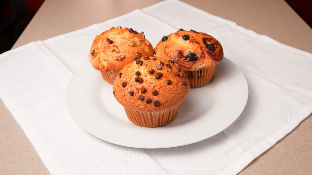 Muffin · Banna nut, chocolat chip, blueberry.
To be substituted with any flavored availabe or donuts if products are not available