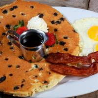 Flapjack Tractor Driver Combo · Choice of Flapjack served with two eggs with choice of bacon, sausage links, turkey sausage ...