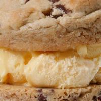 Clapper · Scoop of ice-cream between 2 cookies!