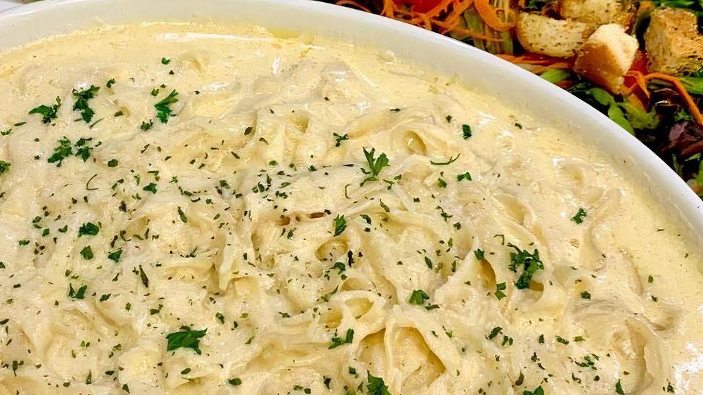 (T) Family Meal Fettuccine Alfredo For Six · Our classic Alfredo sauce, served over fresh fettuccine aand topped with Pecorino Romano.