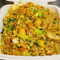Hawaiian Curry Fried Rice · Contains pineapples and vegetables