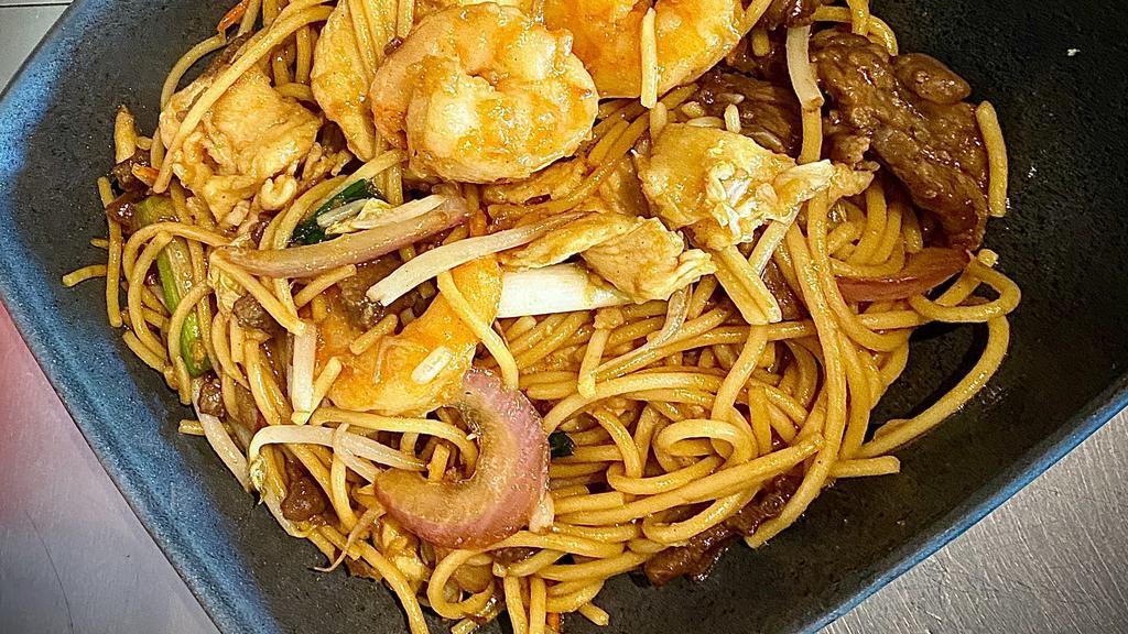 Lo Mein · Stir-fried egg noodles w/vegs. Add Shrimp or Combination for an additional charge.