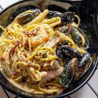 Creamy Seafood Pasta · seafood pasta with cream sauce