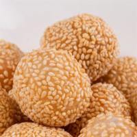 Sesame Balls With Sweet Red Beans · 