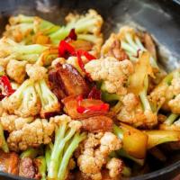 Cauliflower With House Cured Pork Belly / 干锅腊肉花菜 · Taishan cauliflaower, wok-fried, red chili, house cured pork belly, hot & spicy garlic sauce