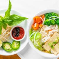Phở Chay - Veggie Pho · 100% vegetarian noodle soup with tofu, mushroom, broccoli, and carrots.