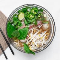 Pho Bo Vien · Rice noodle soup with meat ball.