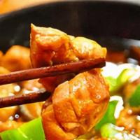 Claypot Braised Chicken With Rice (Single Portion) 黄焖鸡米饭 (单人份) · 