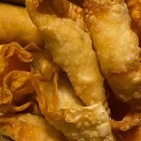 Combo App · 5egg roll, 4 fried wontons, 2 shrimp roll, 2 crab rangoon.