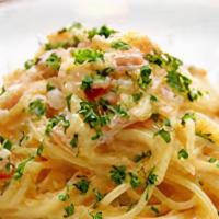 Fettuccine Shrimp Pasta · Fettuccine pasta, shrimp, parmesan and creamy garlic sauce topped with mozzarella