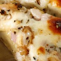 Garlic Chicken Specialty Pizza - 18'' - X-Large · Romio’s signature alfredo sauce with grilled chicken, red onions, roasted red peppers, and m...