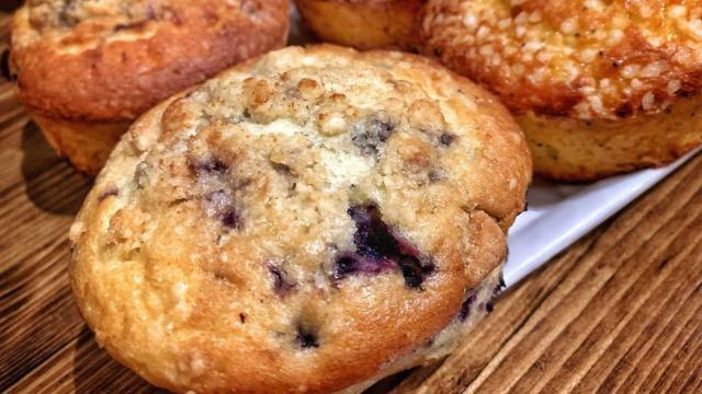 Large Muffin · While daily supplies last.