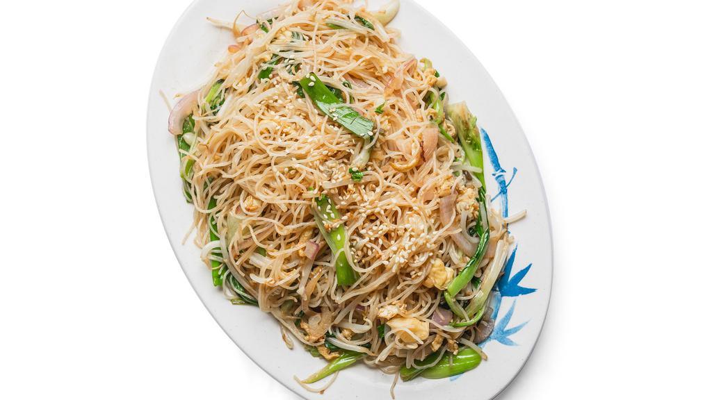 Vegetables Stir Fry Rice Noodle · Mix vegetables stir fry with thin rice noodles.