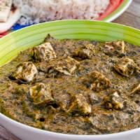 Paalak Paneer · Indian cheese in spinach gravy - an Indian classic