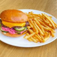 Classic Burger · 6oz of beef patty, your choice of cheese, shredded iceberg lettuce, tomato, house sauce,
pic...